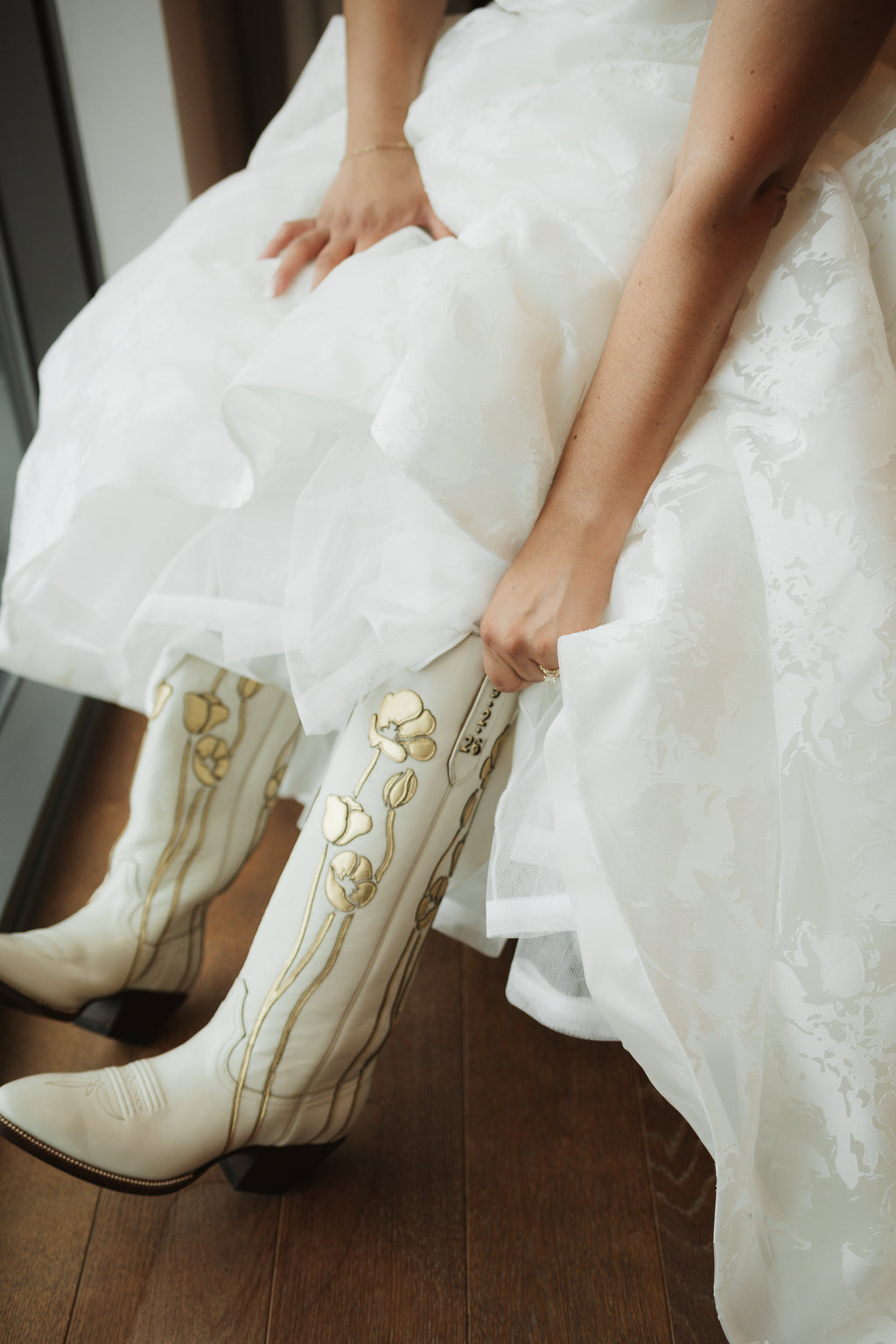 The Poppy Boot - Bone/Champagne